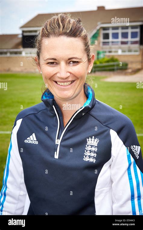 Captain england womens cricket team hi-res stock photography and images - Alamy