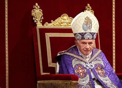 Hanging Up His Hat: Pope Benedict’s History of Fanciful Headwear | TIME.com