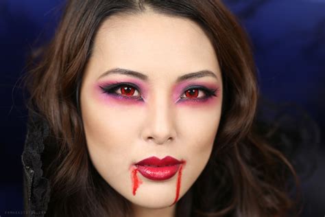 TUTORIAL: Sexy Vampire Makeup | Halloween 2013 - From Head To Toe