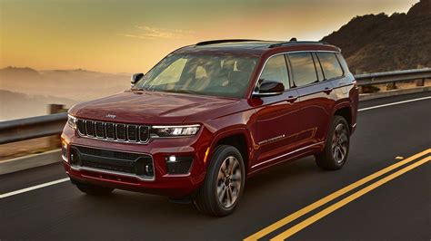 2021 Jeep Grand Cherokee L First Look | Kelley Blue Book