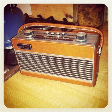 Our gorgeous vintage Roberts Radio! | Roberts radio, Cute cartoon wallpapers, Radio