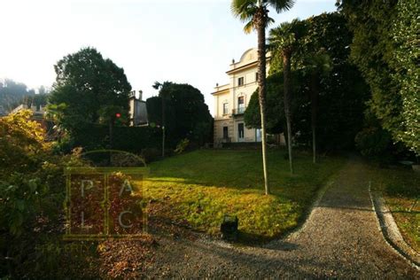 10 Luxury Villas at Lake Como for Rent - Rental Property Lake Como | A Listly List