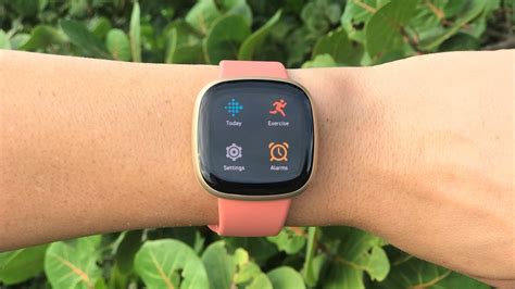 Fitbit Versa 3 Review | PCMag