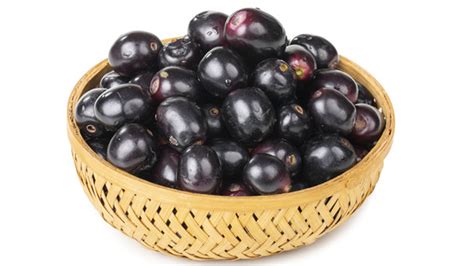 6 Health Benefits Of Eating Black Plum – NutritionFact.in