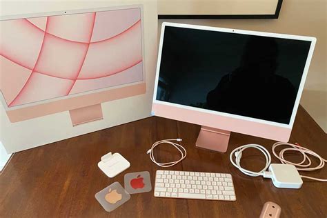 Hands-on with the 24-inch iMac: Simply stunning | Macworld