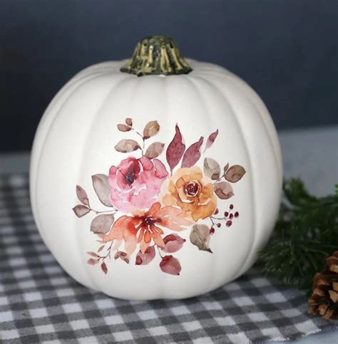 43 Beautiful Floral Pumpkin Decor Ideas - DigsDigs