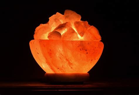 10 Negative Ions Natural Sources: Water, Himalayan Salt Lamps and More