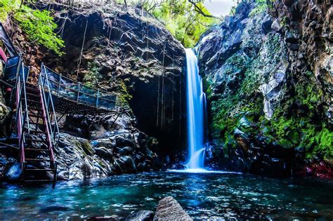 Majestic waterfalls to visit during your stay in Guanacaste ...