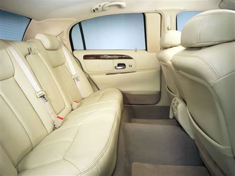 Interior 2000–02 Lincoln Town Car Cartier L.