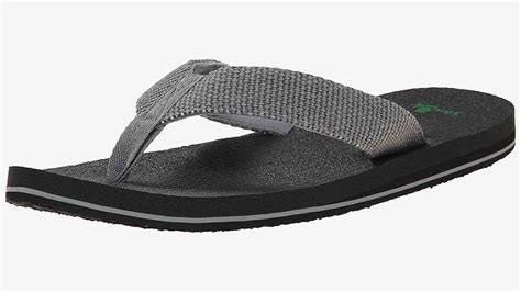 20 of the Best Men's Flip-Flops - Muted.