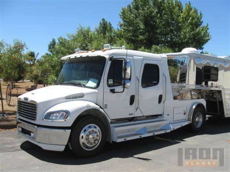 2006 Freightliner M2 106 Crew Cab S/A Conventional Day Cab in Byron, California, United States ...