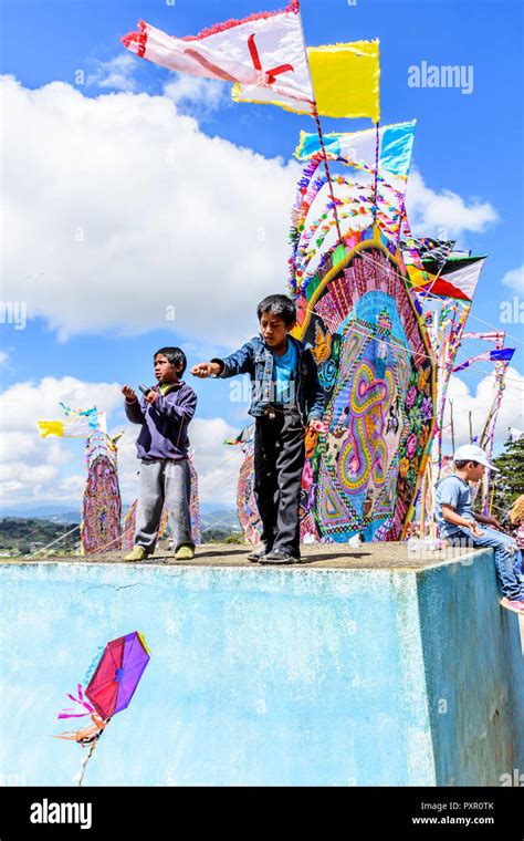 Guatemala festival of the giant kites hi-res stock photography and images - Alamy