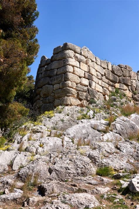 Cyclopean walls (Mycenae) | The Brain Chamber