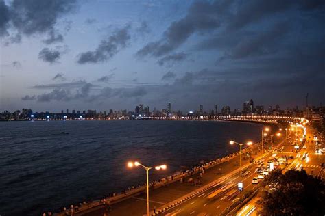 Marine Drive, Mumbai | Marine Drive at Night, Images, Hotels