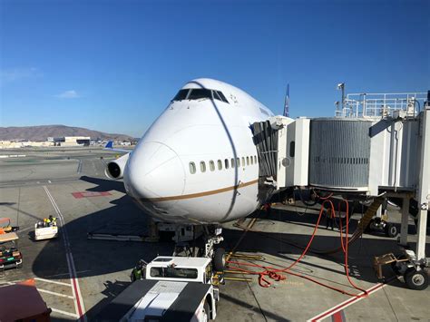 Review: Historic Final 747 Flight on United Airlines from the Upper Deck - Live and Let's Fly