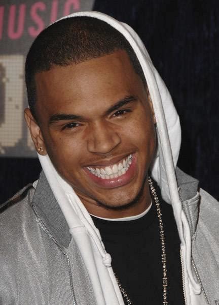 10 of The Coolest Chris Brown Hairstyles to Try – Cool Men's Hair