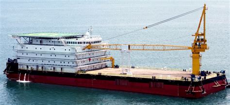 Accommodation Work Barge (2 sisters) - Van Loon Maritime Services B.V.