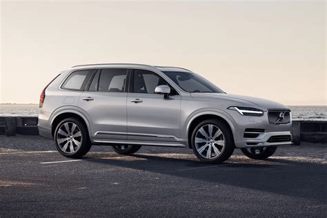 Volvo launches new mild hybrid trims alongside refreshed XC90 SUV - CNET