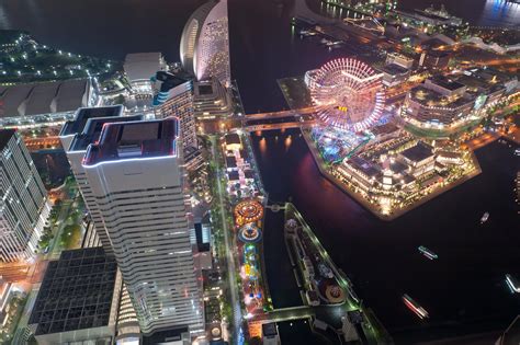 The Night view at Minato-Mirai : r/japanpics