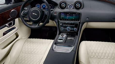 XJ L Interior Image, XJ L Photos in India - CarWale