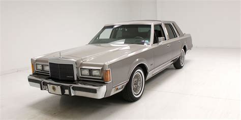 1989 Lincoln Town Car | Classic Auto Mall