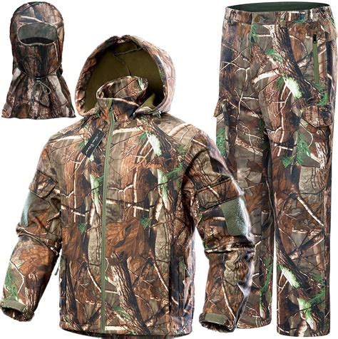 8 Best Cold Weather Hunting Gear, Clothing, and Pants in 2021