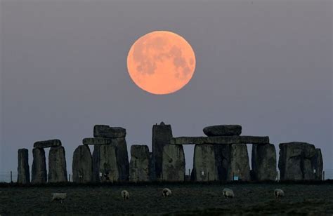 Geological analysis explains durability of Stonehenge megaliths | News | wenatcheeworld.com