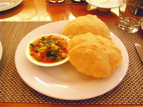 Yummicious: Aloo Puri (Puri Bhaji) Recipe | How To Make Aloo Puri (Puri Bhaji)