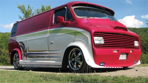 10 Outrageous Dodge Custom Vans | Dodgeforum