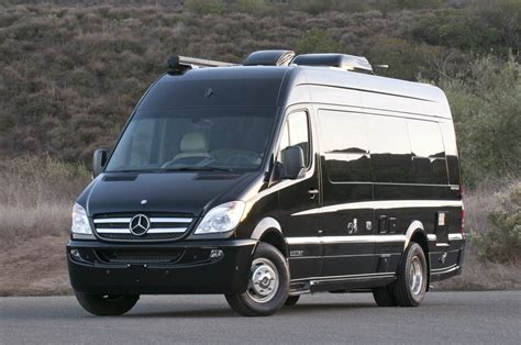 Mercedes-Benz Sprinter-based RV Reviewed by AutoBlog - autoevolution