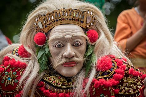 Mask Dance - Bali - Duniart - Photography and Blog by Toine IJsseldijk