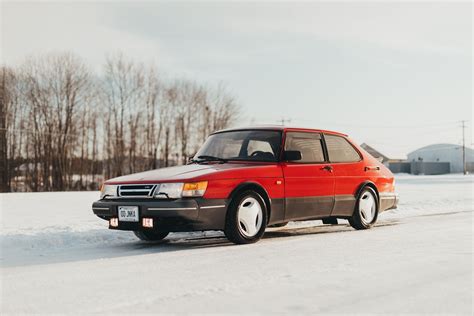 The Saab 900 Turbo Was the First Modern Hot Hatch