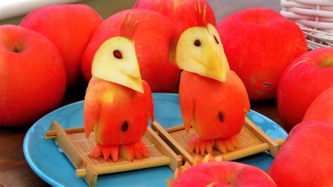 ItalyPaul - Art In Fruit & Vegetable Carving Lessons: Art In Apple Penguins | Fruit Carving ...