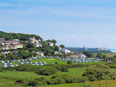 Find the Best Touring Caravan Sites in Tenby, Pembrokeshire - Pitchup®