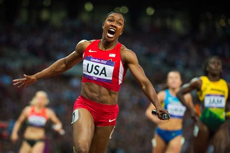 Americans set world record in women's 400-meter relay