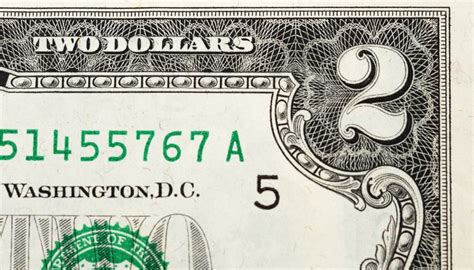 How to Tell If a $2 Bill Is Fake? | Legalbeagle.com