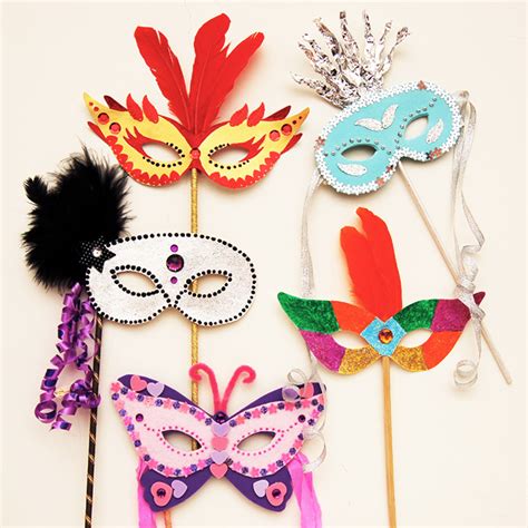 Masquerade Mask | Kids' Crafts | Fun Craft Ideas | FirstPalette.com