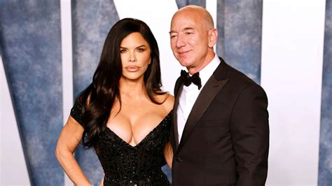 Jeff Bezos' fiancée Lauren Sánchez reveals his surprise response to wedding, talks 'shared ...