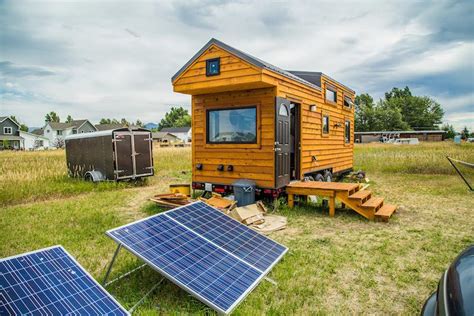 Bozeman Off-Grid Tiny House - Tiny Living