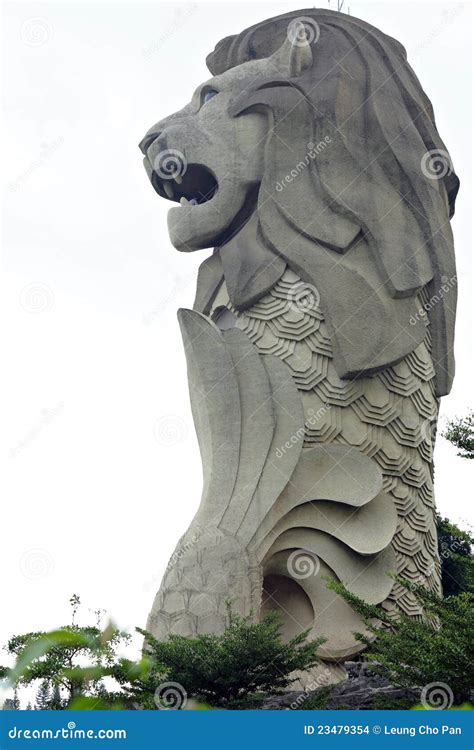 Merlion statue editorial stock image. Image of blue, outdoors - 23479354