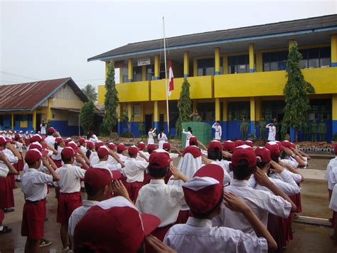 Terbaru 28+ Anak Sekolah Bendera