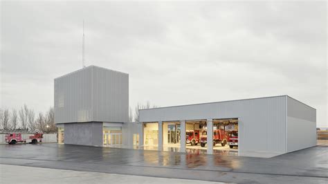 Fire Station No. 4 / IDOM | ArchDaily