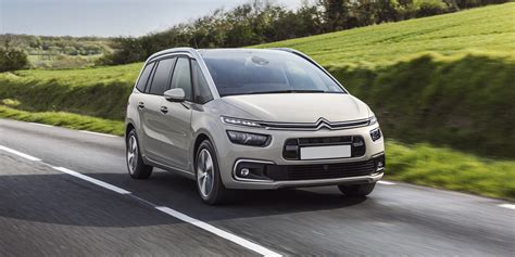 Citroen Grand C4 SpaceTourer Review 2025 | Drive, Specs & Pricing | Carwow