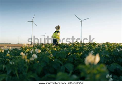 Engineer Standing Field Wind Farm Stock Photo 2366362957 | Shutterstock