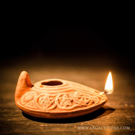 Reproduction Biblical Clay Oil Lamp This Is An Authentic in 2020 | Ancient oil lamp, Oil lamps, Clay