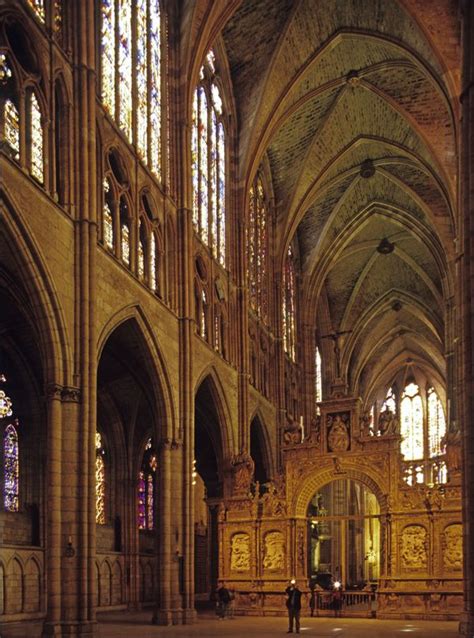 Interior de la catedral de León | Burgos, Cathedral, Barcelona cathedral