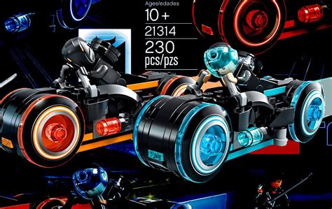 TRON LEGO Light Cycles Set Ready For Release At Last - SlashGear