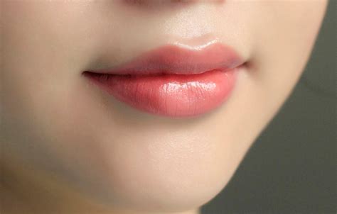 Four ways to have natural pink lips - Sir Health