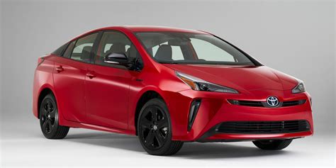 2021 Toyota Prius Review, Pricing, and Specs