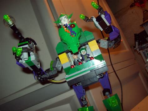 LEGO Creation: LEGO Batman 2 Joker Robot - Toys N Bricks